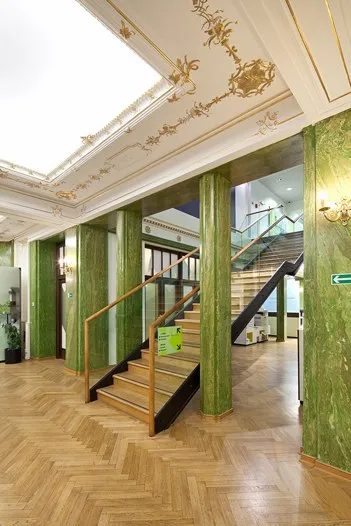 palác Astra — fotografie 12