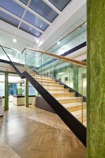 palác Astra — fotografie 13