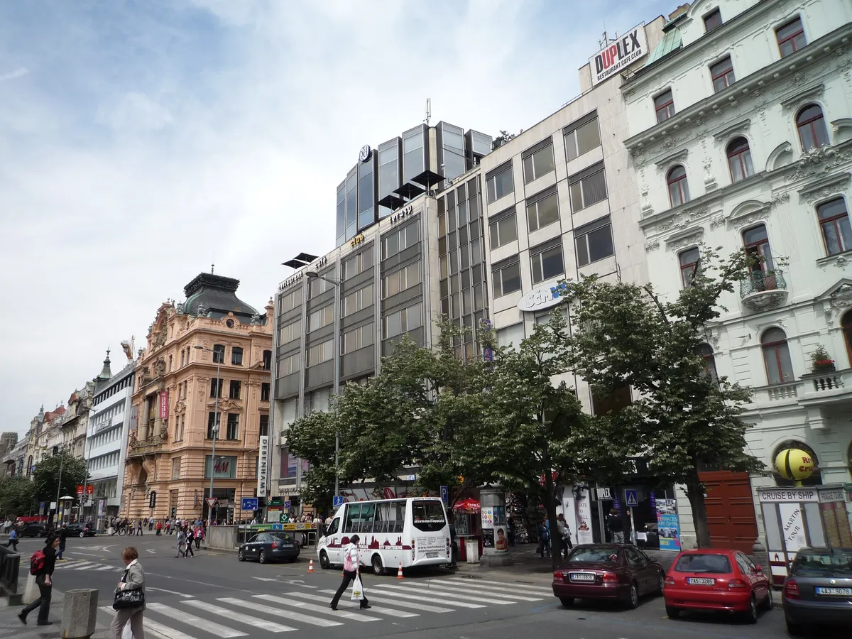 Debenhams — vizualizace 02