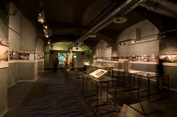 výstava Historie a rekonstrukce paláce Rytířská — fotografie 08