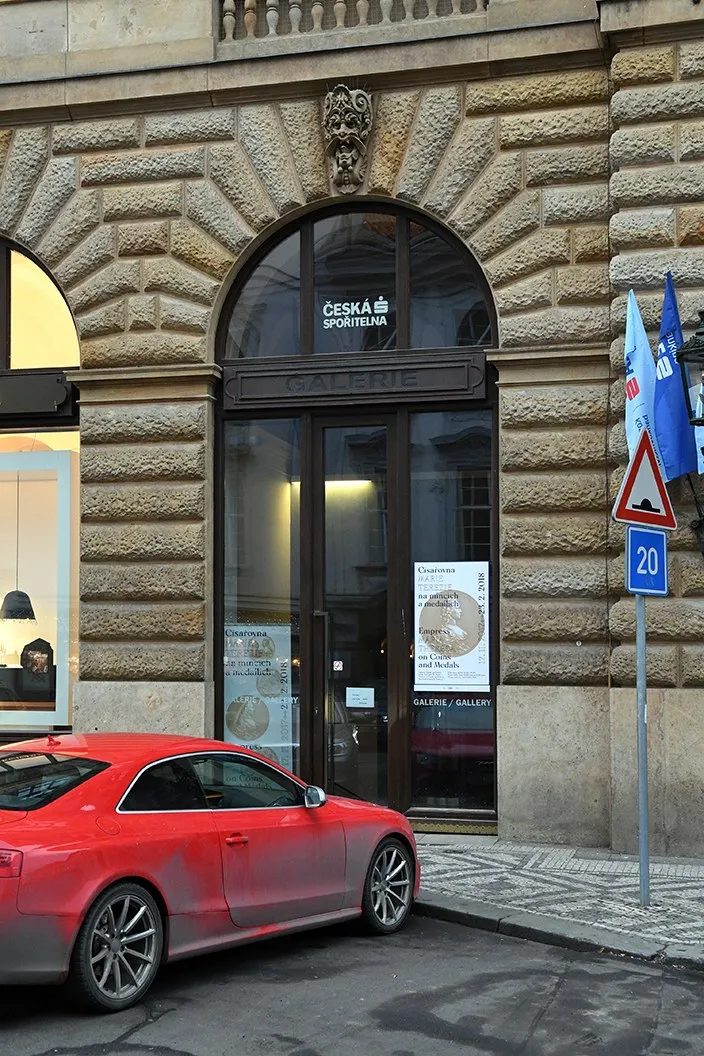 výstava Císařovna Marie Terezie na mincích a medailích — fotografie 02