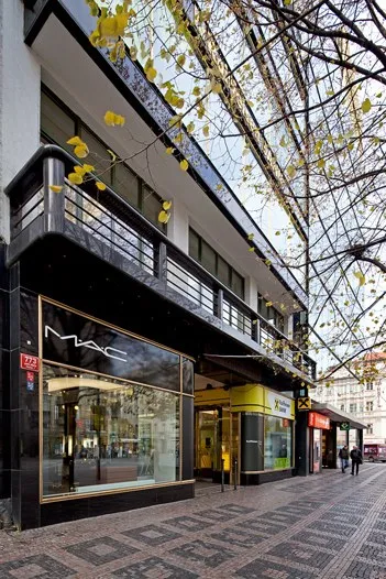 palác Astra — fotografie 04