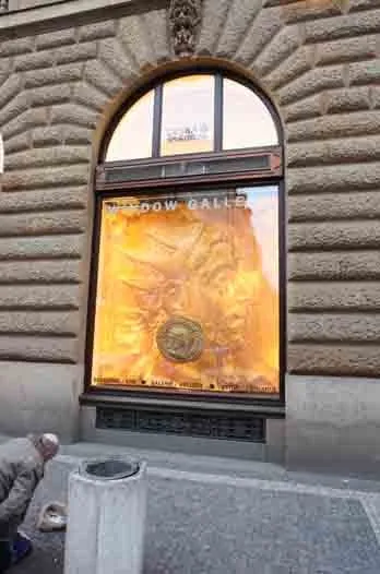 Window gallery Česká spořitelna — fotografie 02